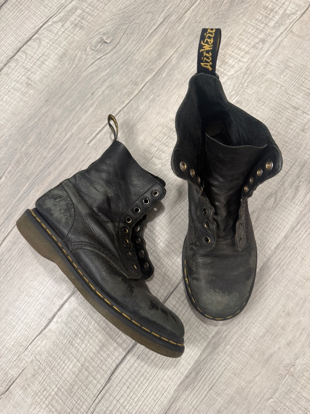 Dr. Martens Black Leather Pascal Lace-Up Combat Boots Size 8